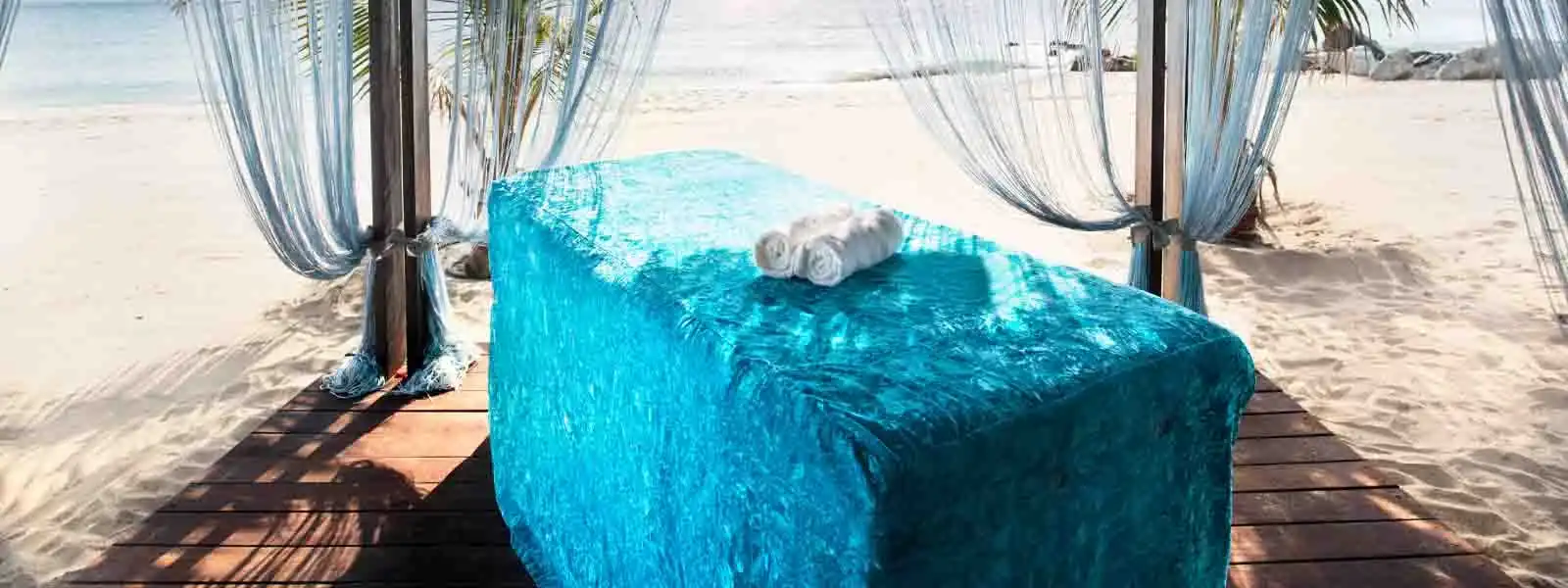 Le Meridien Al Aqah Beach Resort-1